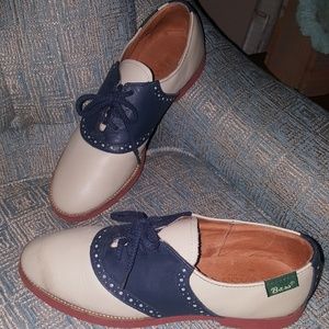 G.H. BASS Bucks Saddle Oxfords Navy Ecru Lthr 7.5